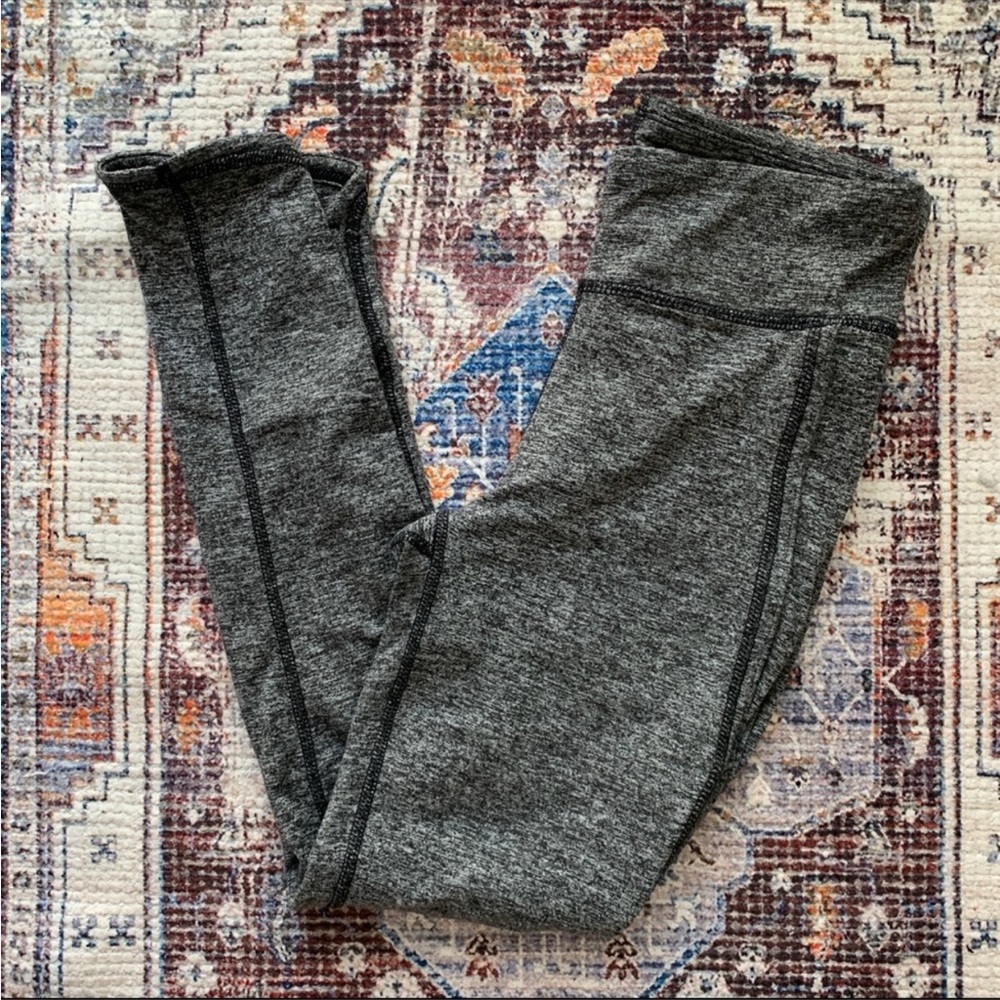 Women’s XS FREE PEOPLE Movement Infinity Heathered Gray Cropped Leggings‎